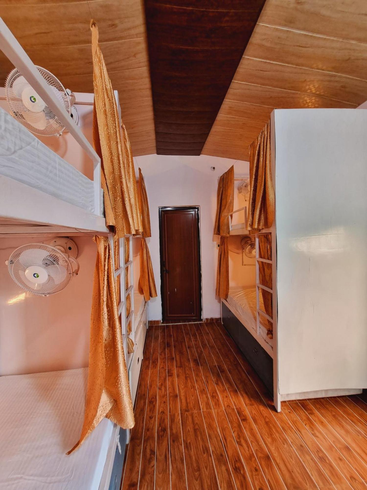 Landlopers Hostel Rishīkesh Eksteriør billede