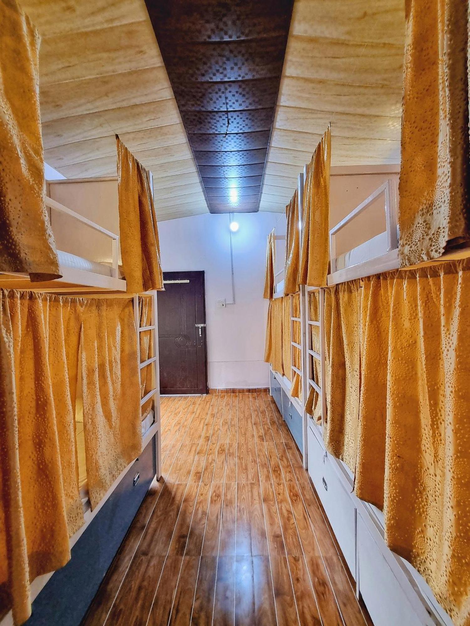 Landlopers Hostel Rishīkesh Eksteriør billede