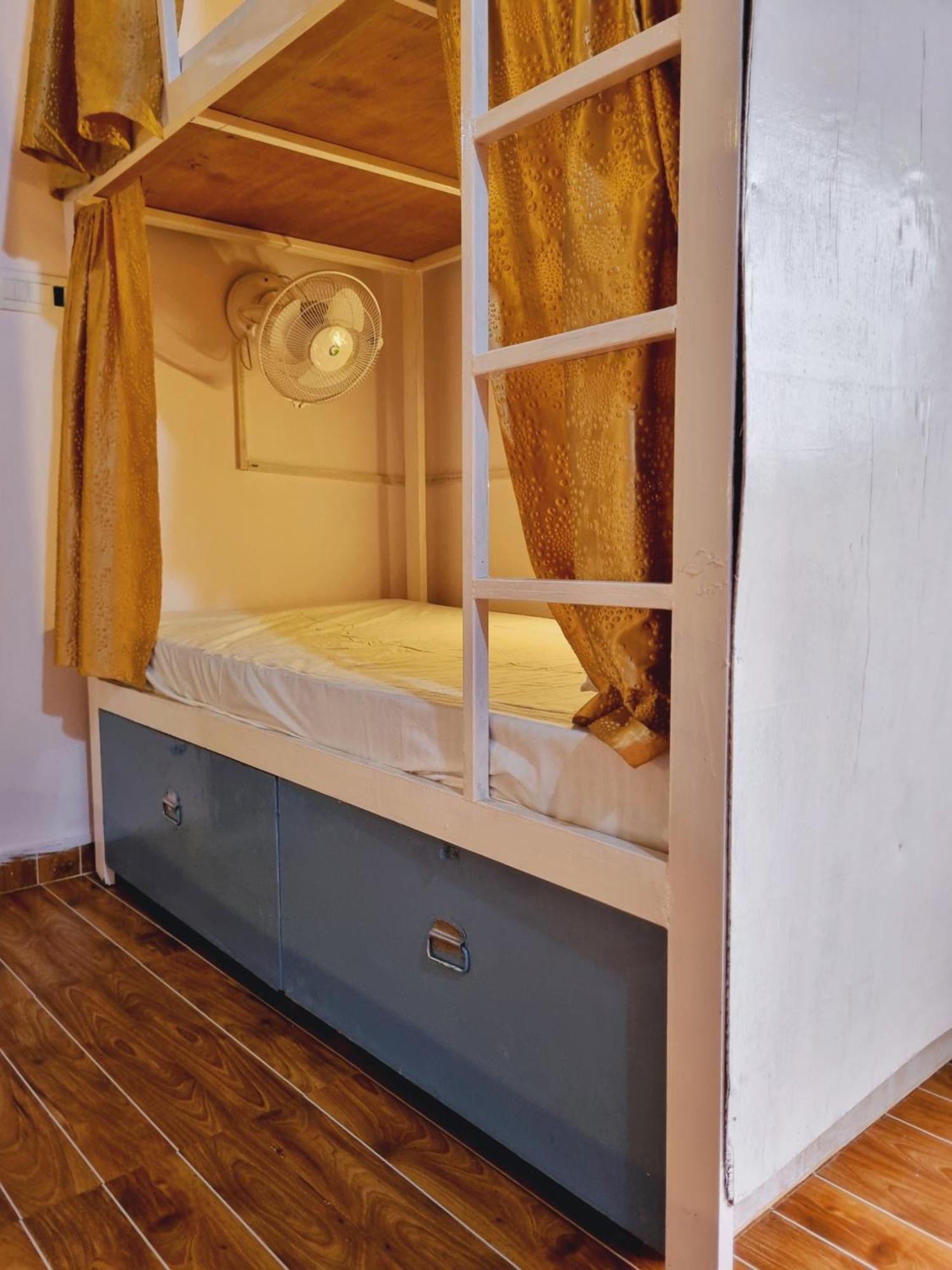 Landlopers Hostel Rishīkesh Eksteriør billede