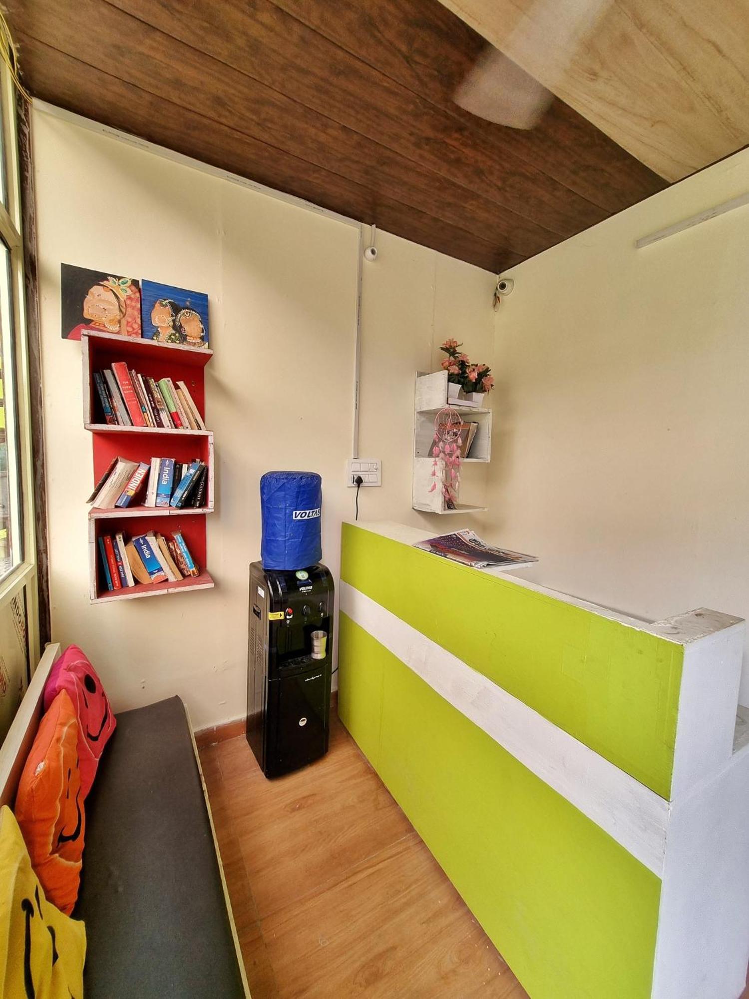 Landlopers Hostel Rishīkesh Eksteriør billede